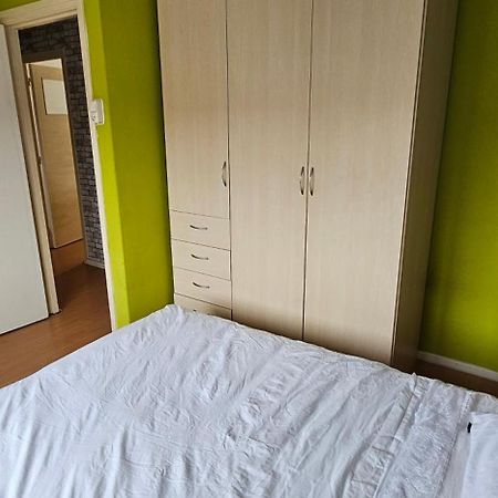 Cozy House In Weert Apartment ภายนอก รูปภาพ
